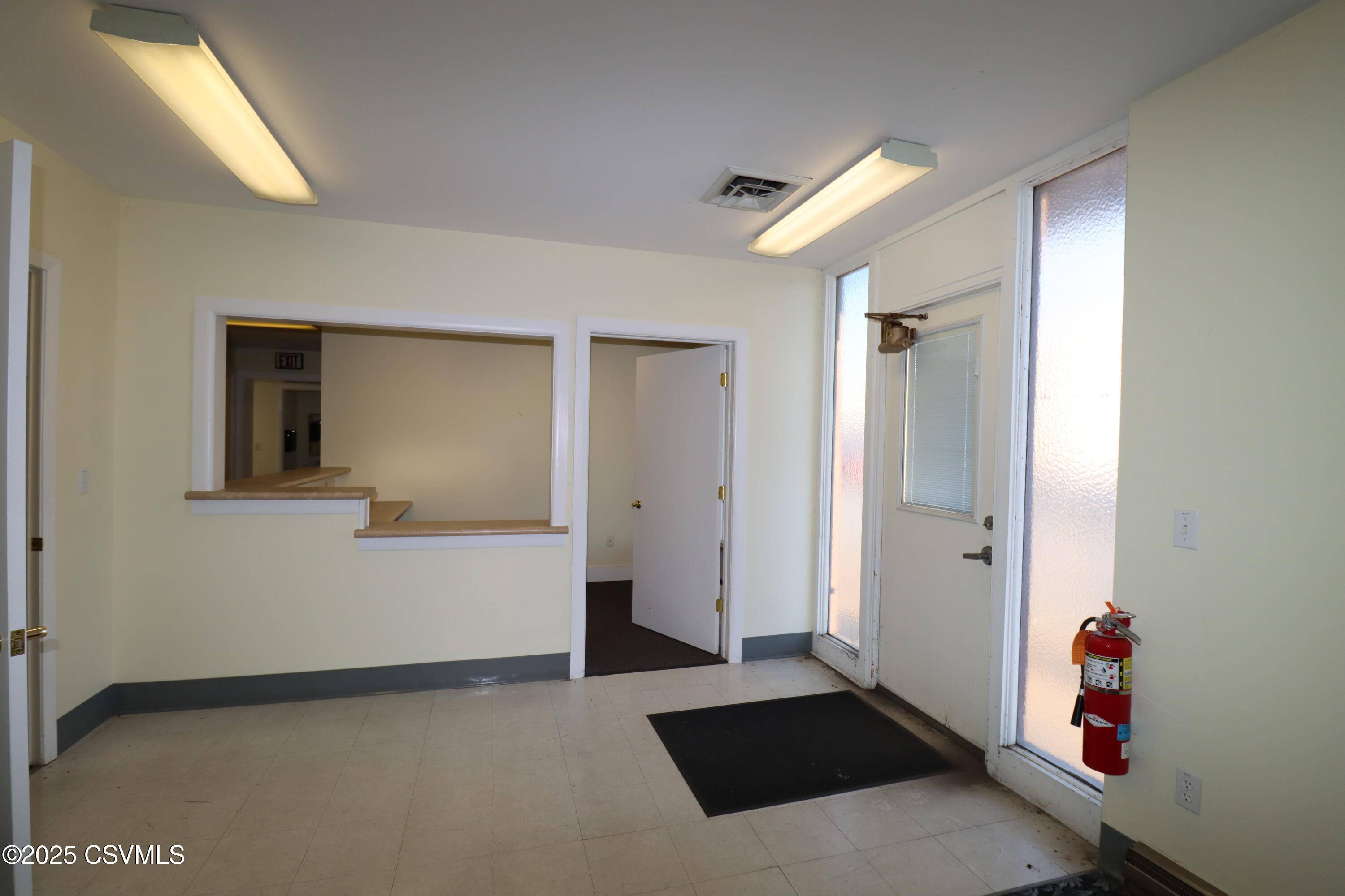 Shamokin, PA 17872,125 W COMMERCE ST