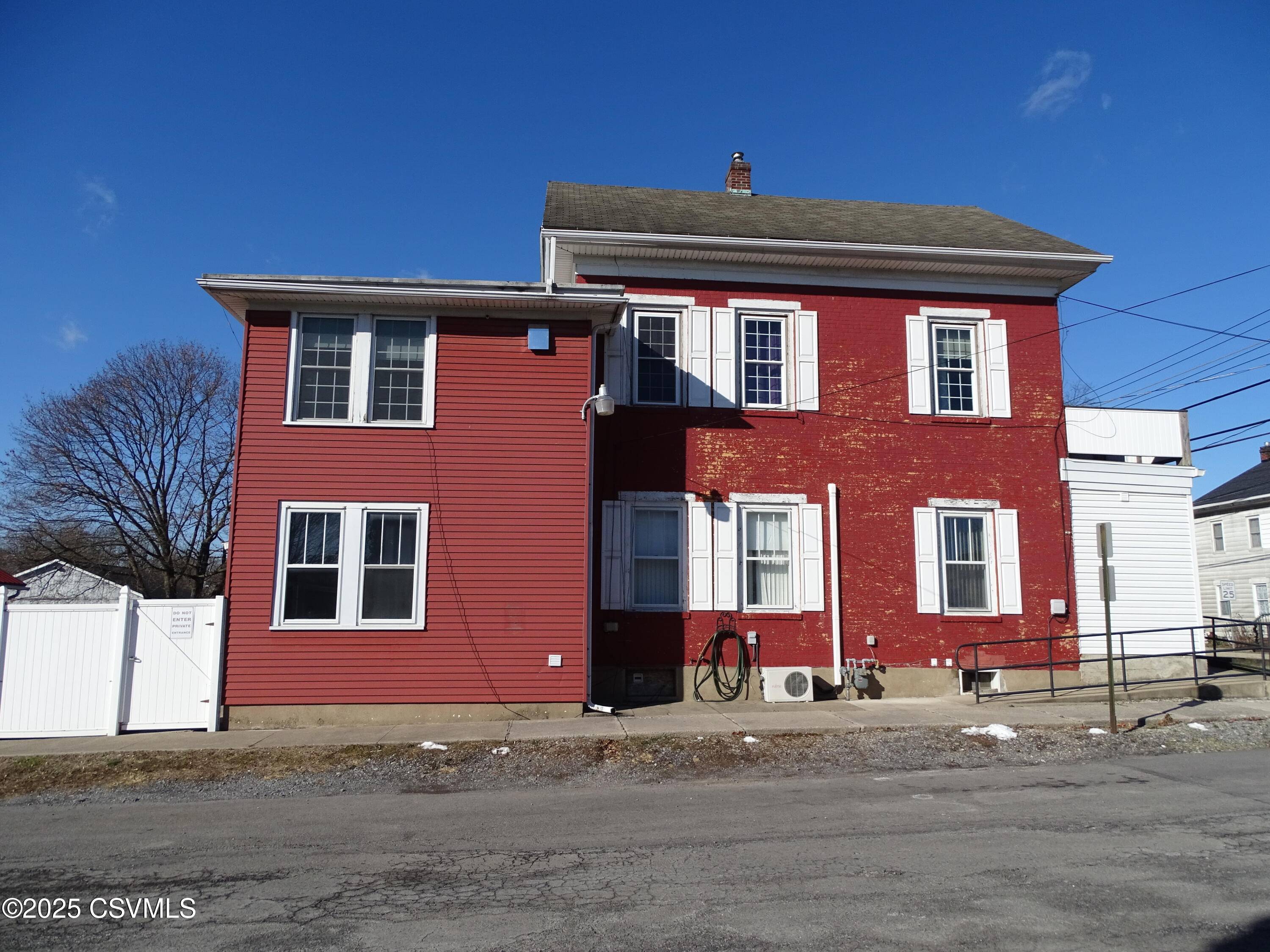 Northumberland, PA 17857,501 DUKE ST