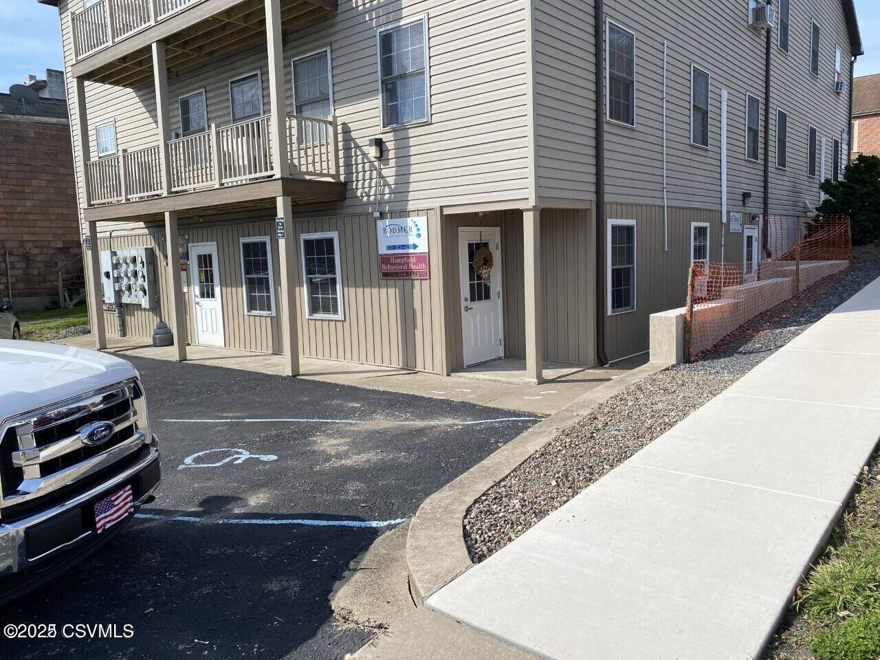 Selinsgrove, PA 17870,29 C MARKET ST