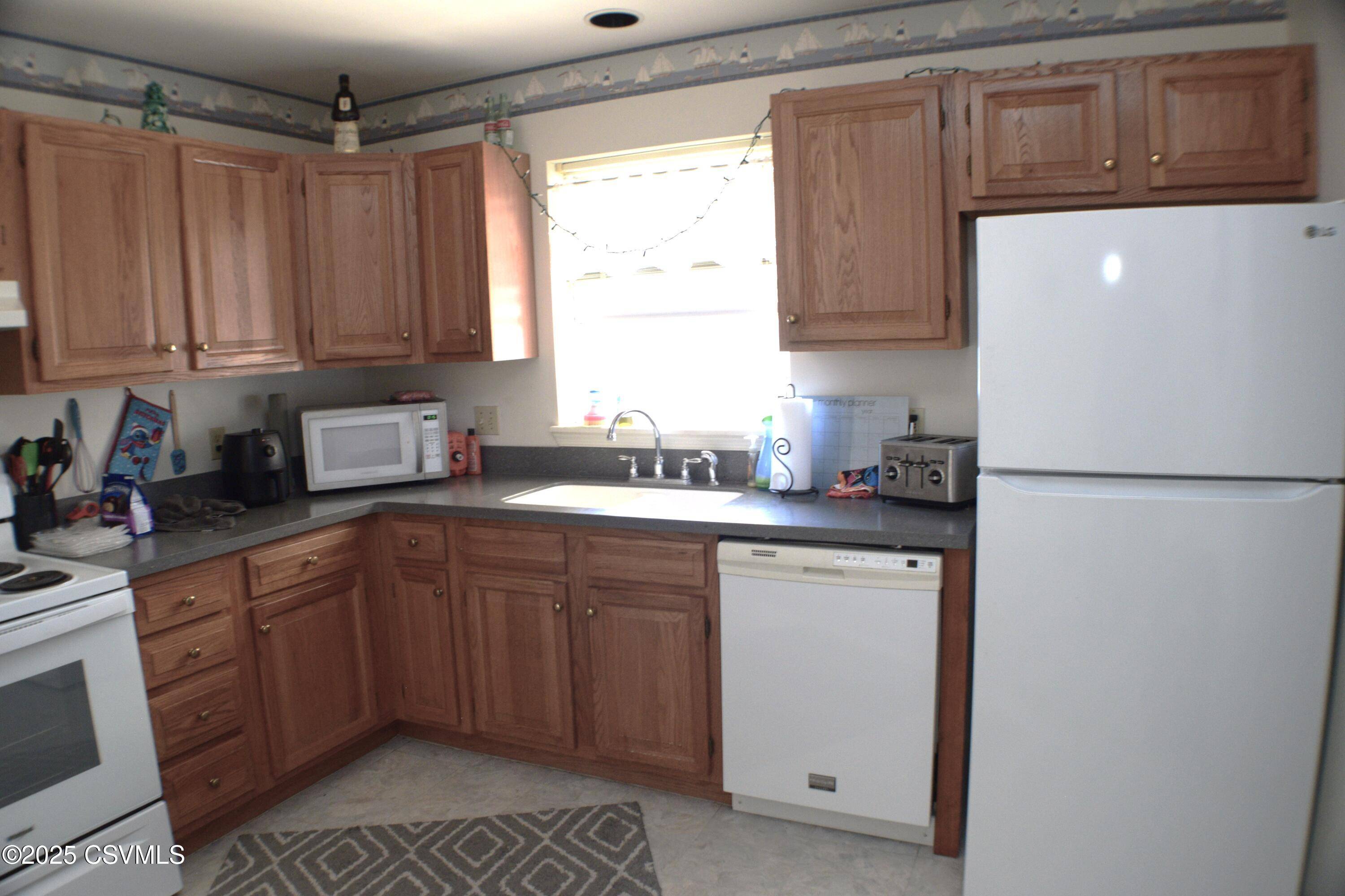Selinsgrove, PA 17870,34 BANYAN ST