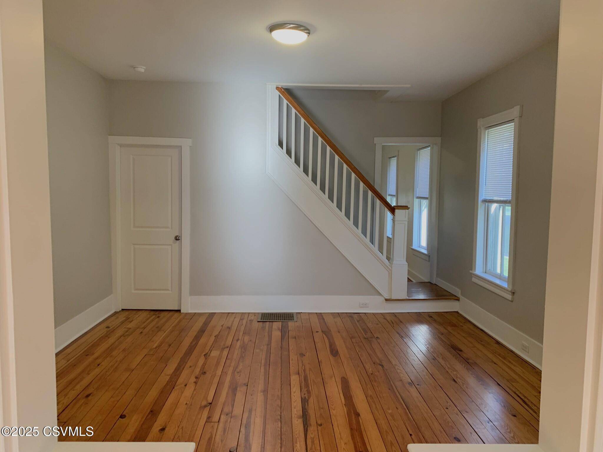 West Milton, PA 17886,24 3RD ST