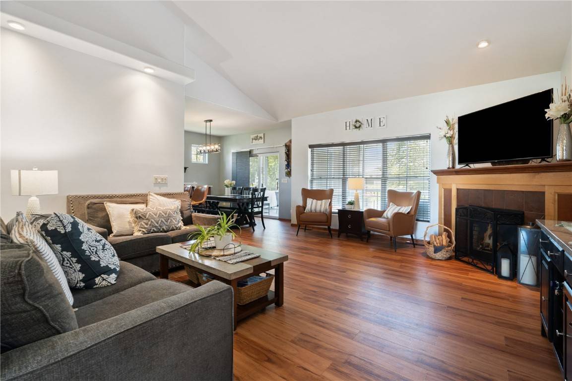 Solon, IA 52333,701 Plum ST