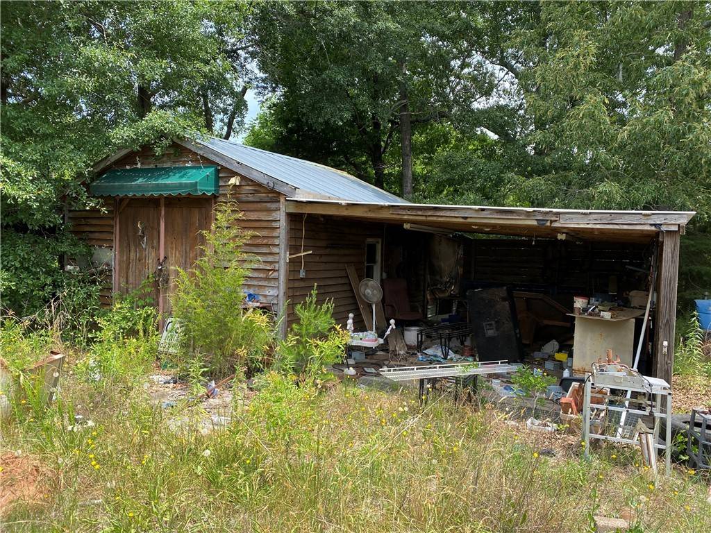 Iva, SC 29655,306 Richards ST