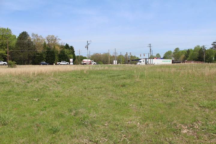 Piedmont, SC 29673,371 Bessie RD