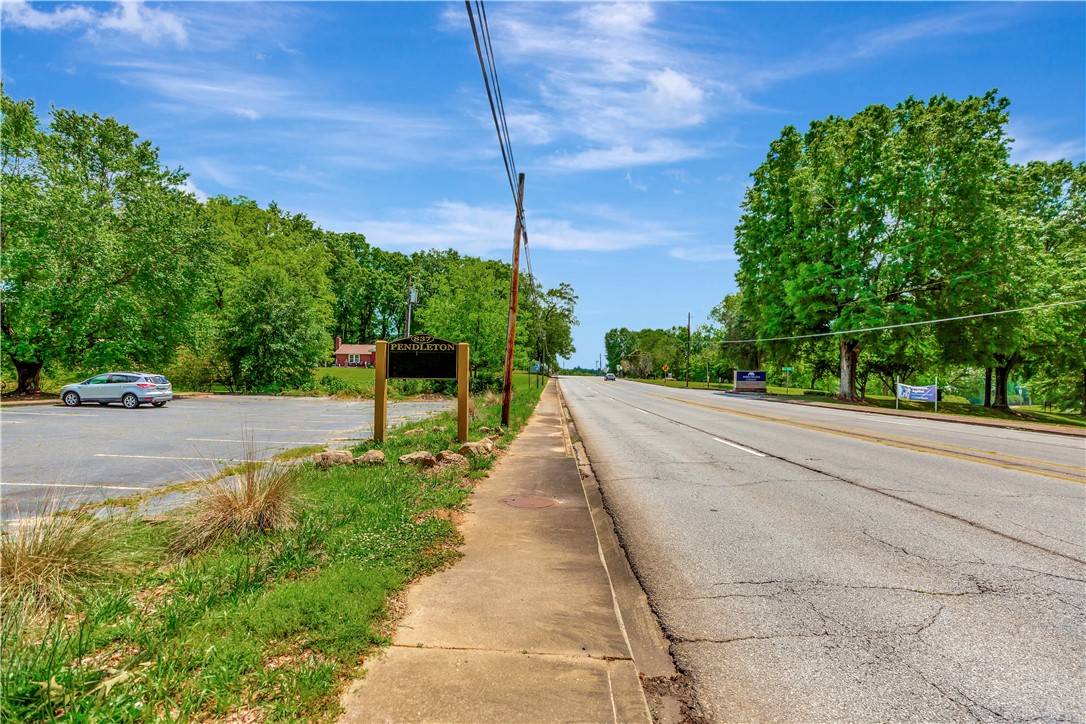 Pickens, SC 29671,837 Pendleton ST