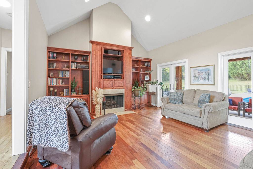 Liberty, SC 29657,905 Liberty HWY