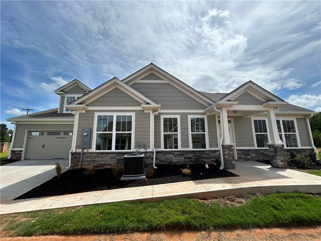 Seneca, SC 29672,260 Meridian WAY