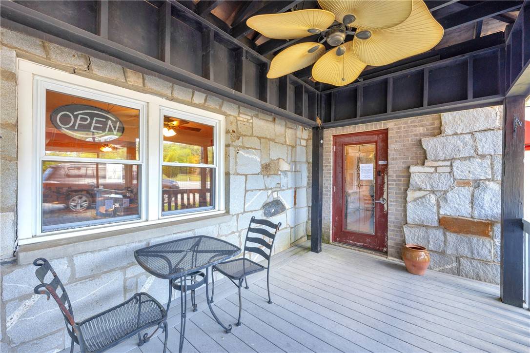 Seneca, SC 29672,8095 Keowee School RD