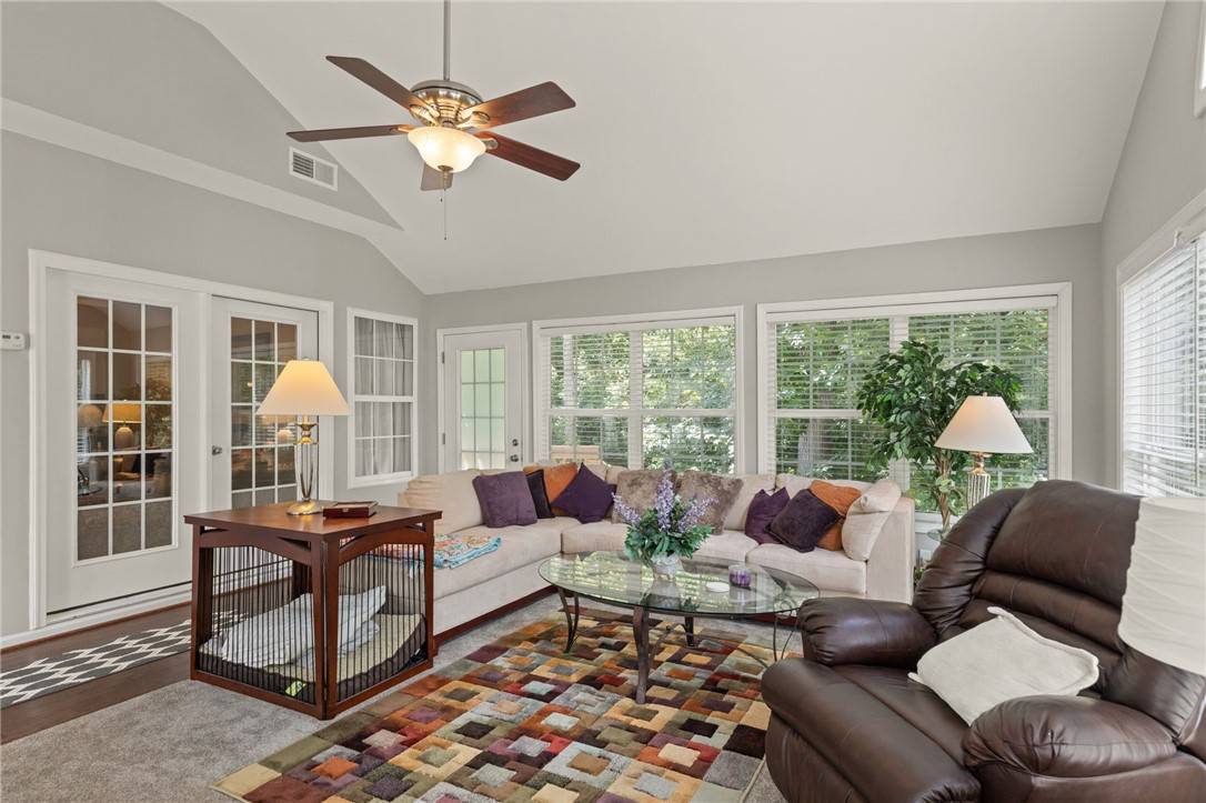 Seneca, SC 29678,1807 Shiloh RD