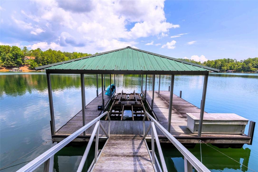 Salem, SC 29676,557 Riverstone DR