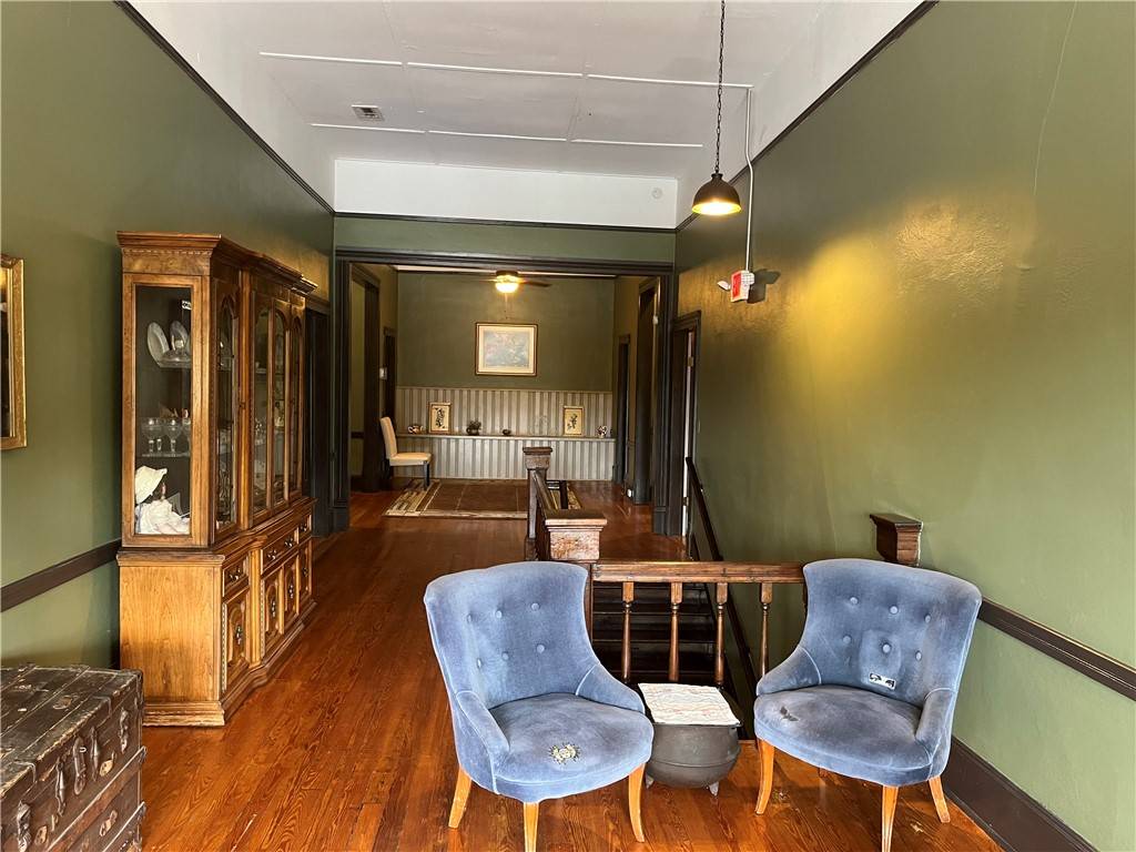 Walhalla, SC 29691,112 W Main ST #201