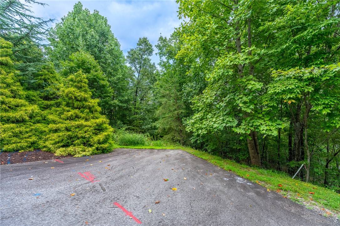 Marietta, SC 29661,26 Crescent Pinyon WAY