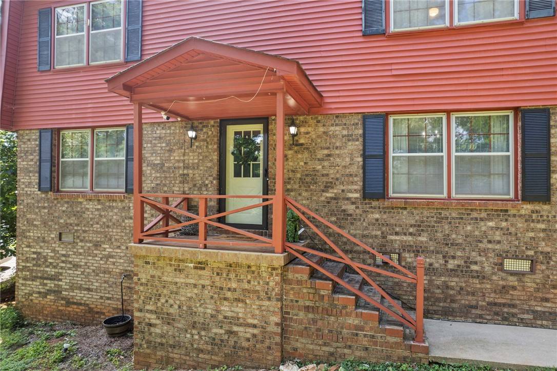 Anderson, SC 29625,203 Timberlake RD