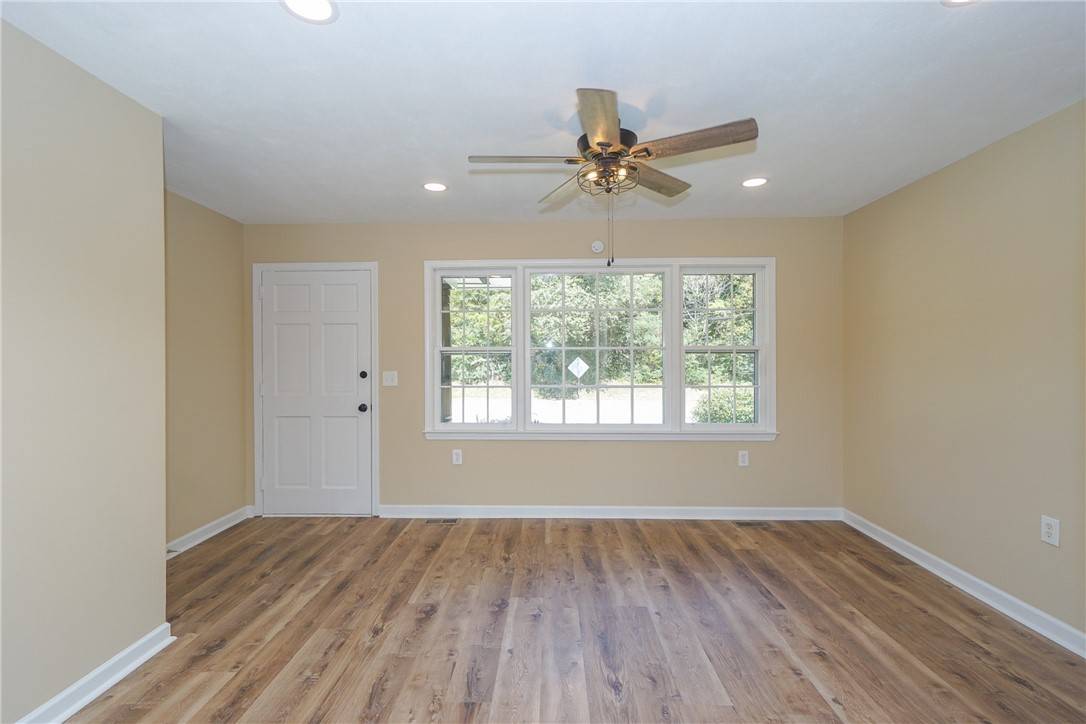 Walhalla, SC 29691,606 N Catherine ST