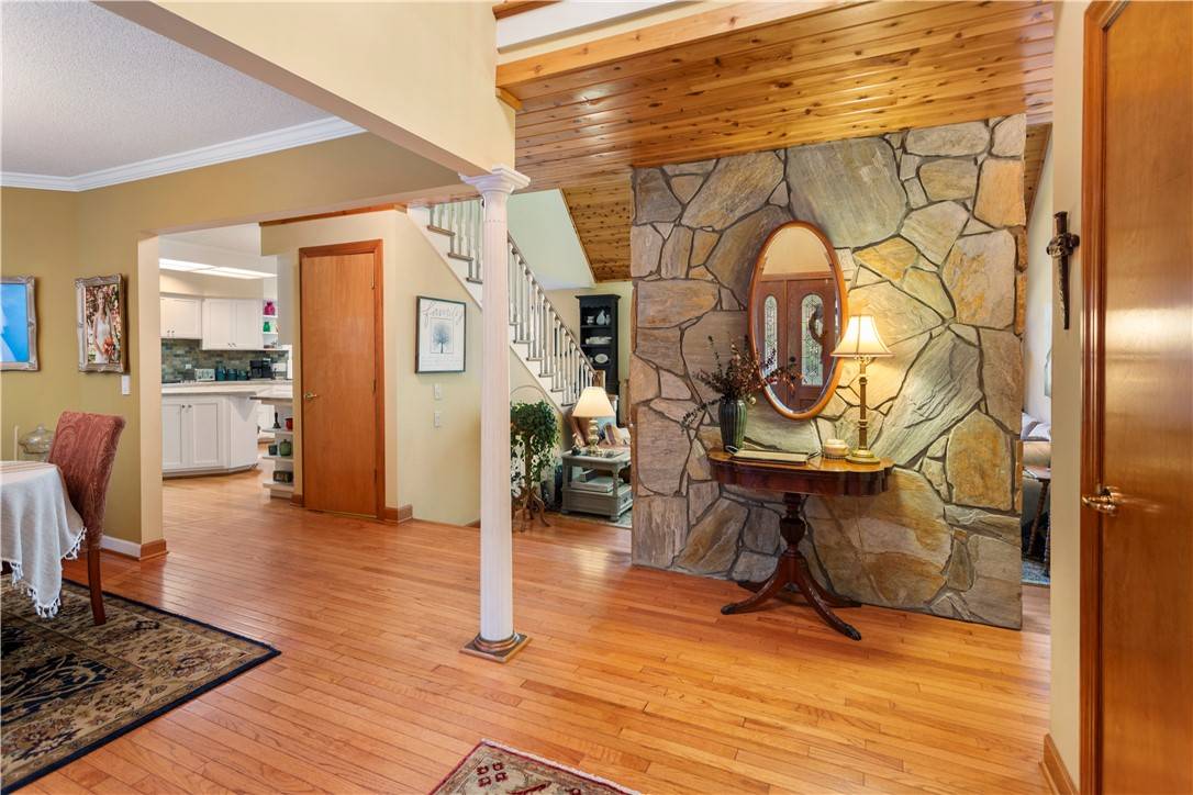 Seneca, SC 29672,1108 Oconee Bell CT