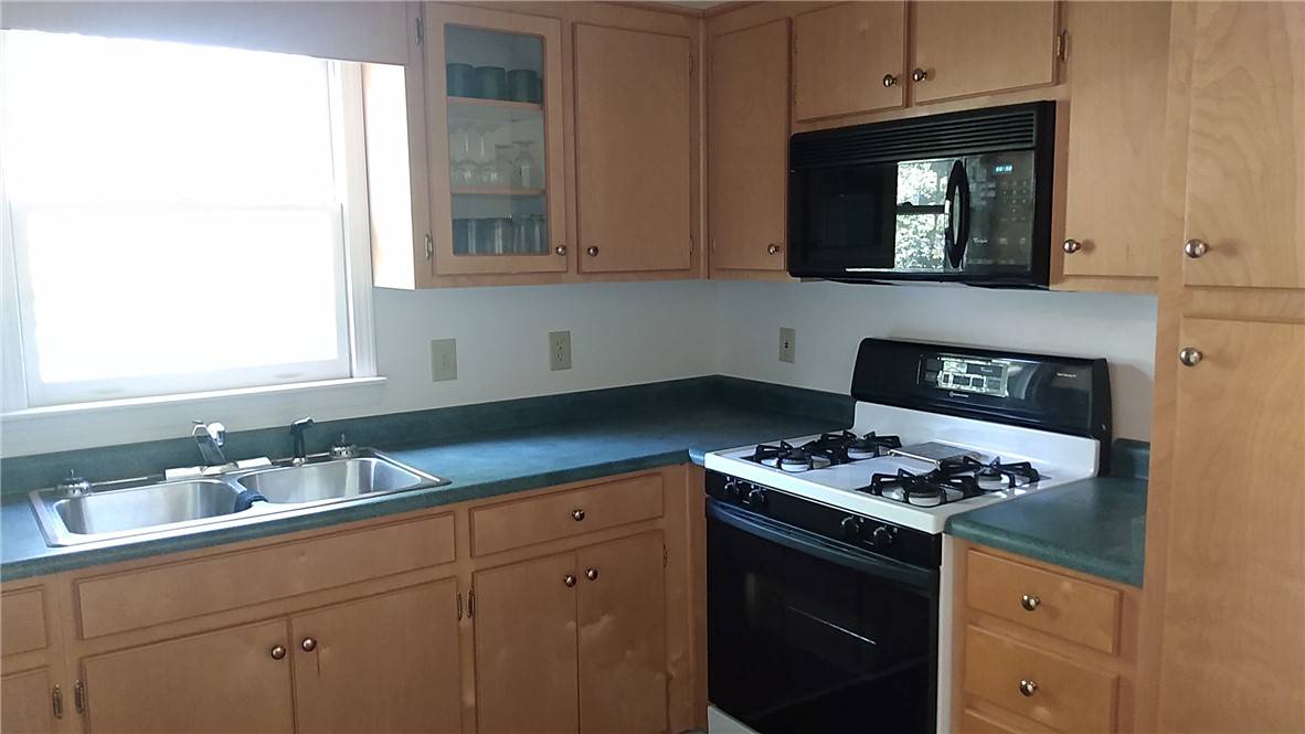 Westminster, SC 29693,157 Deerwood DR