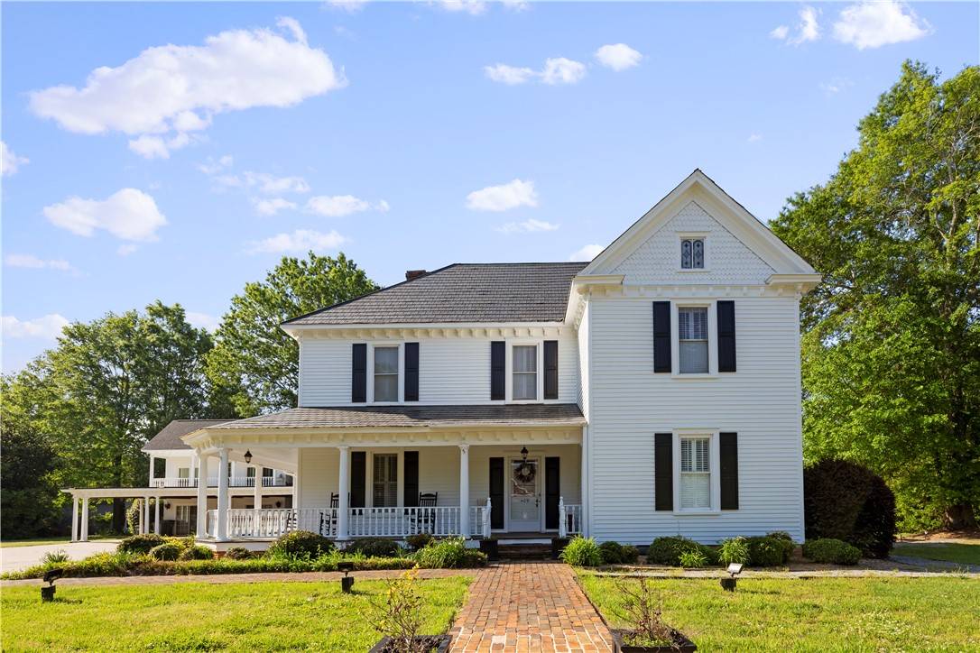 Liberty, SC 29657,409 W Main ST