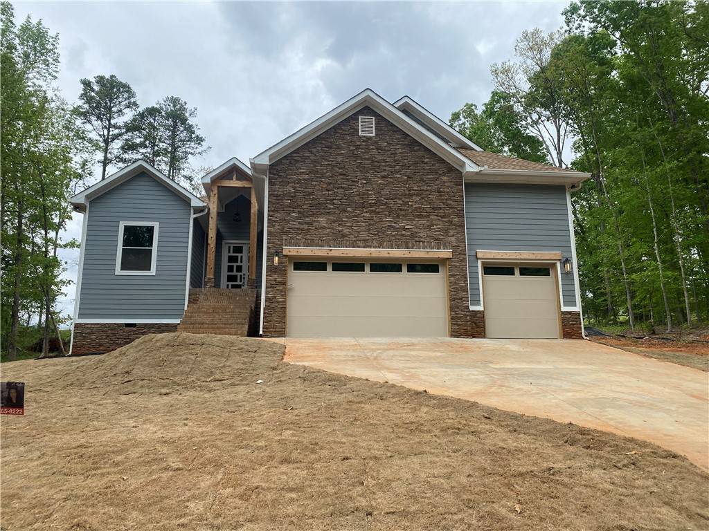 Seneca, SC 29678,2705 Brook Hollow DR