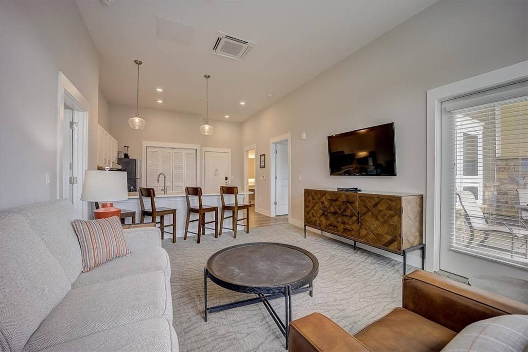 Seneca, SC 29678,13500 Clemson BLVD #Unit 1101 Lakeside Lodge