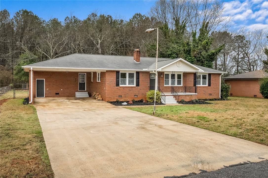 Anderson, SC 29626,3892 Seminole AVE