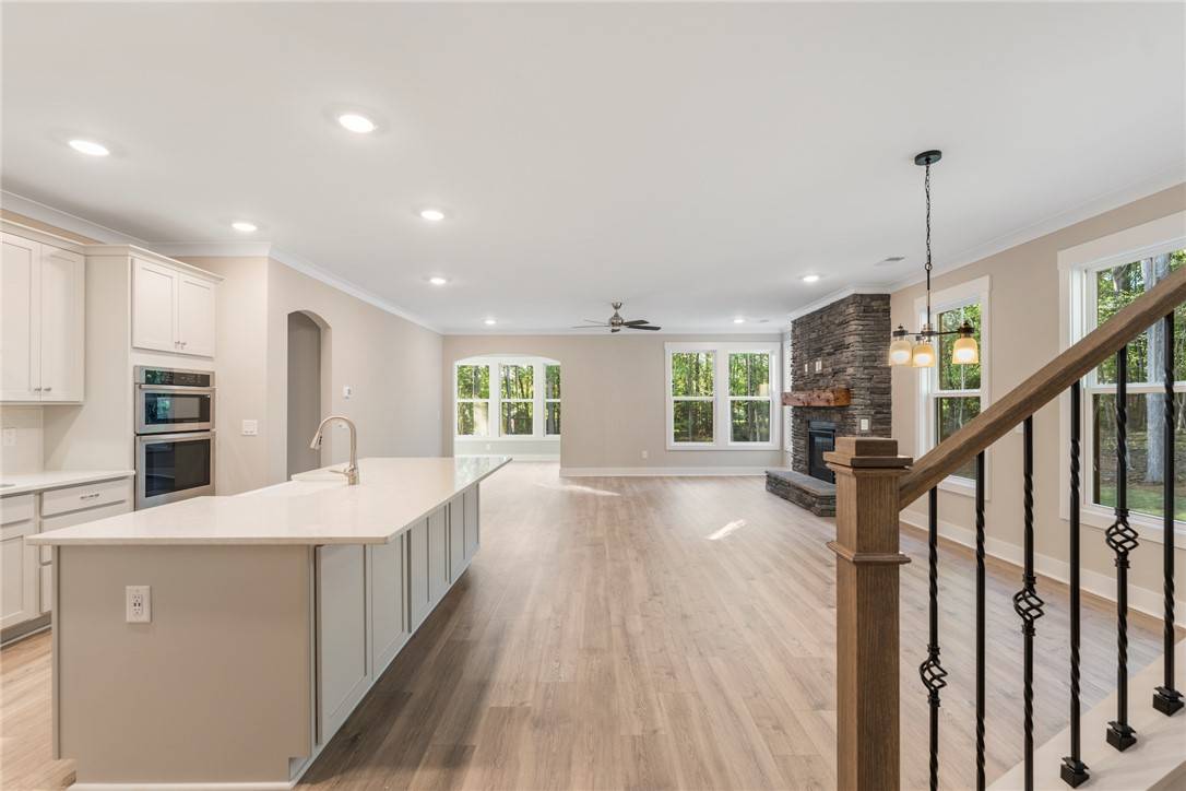 Anderson, SC 29625,797 Eagleview DR