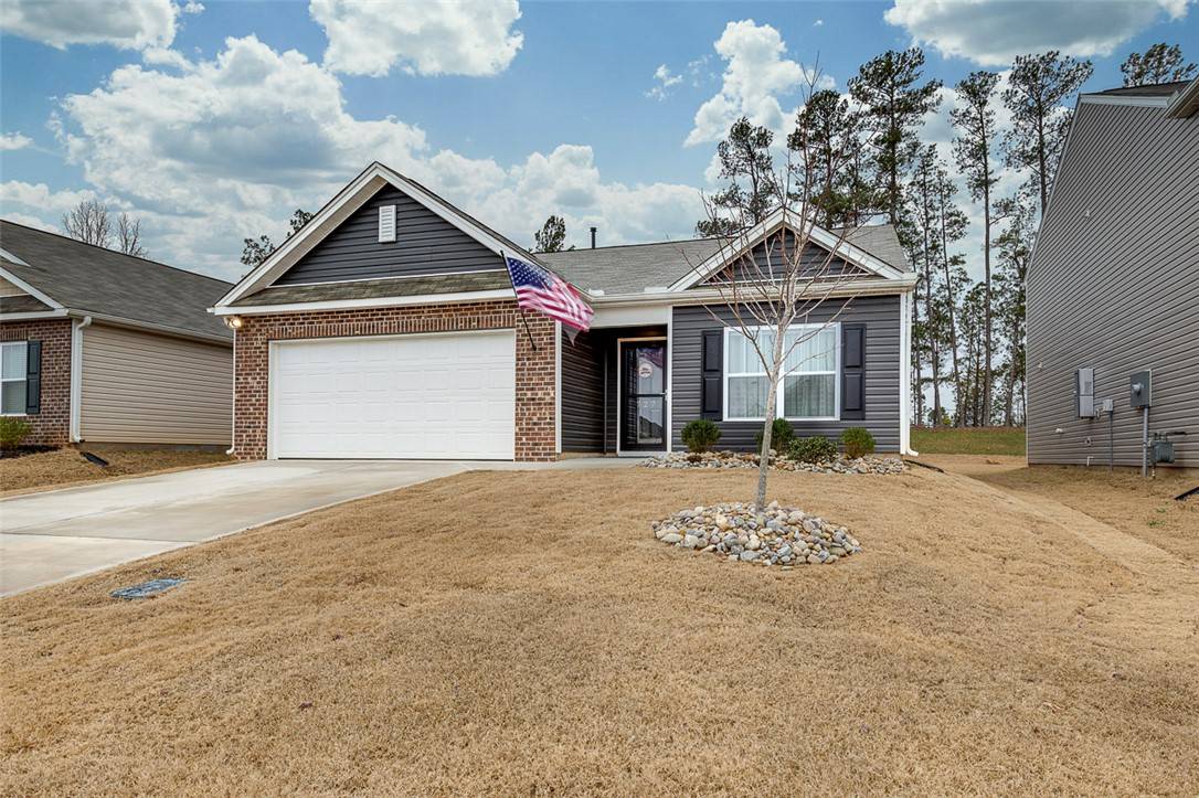 Woodruff, SC 29388,727 Wolverine LN