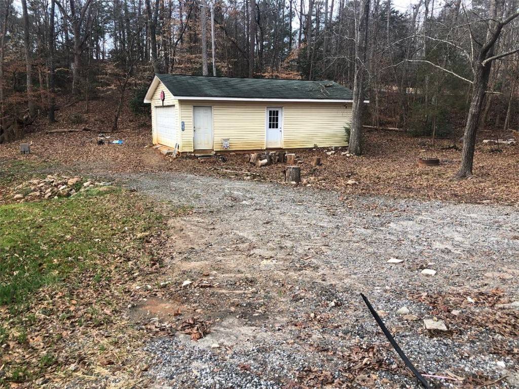 Iva, SC 29655,82 LAKE FOREST DR