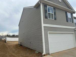 Pelzer, SC 29669,253 Hillendale WAY