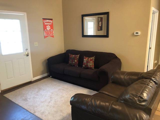 Seneca, SC 29678,104 Dillard Hill DR