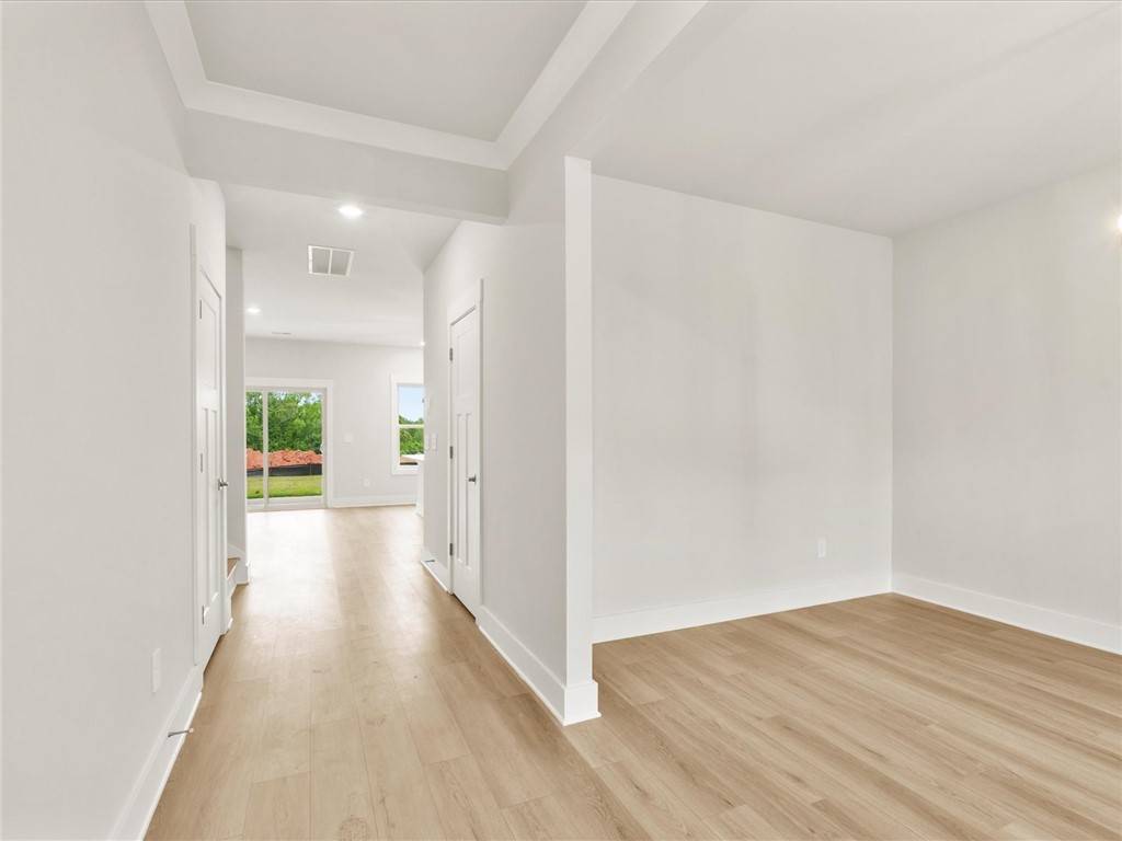 Piedmont, SC 29673,142 Willoughby WAY