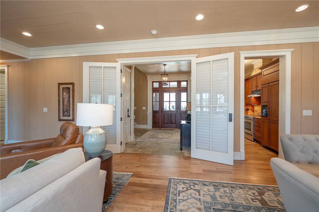 Salem, SC 29676,214 Linkside CT