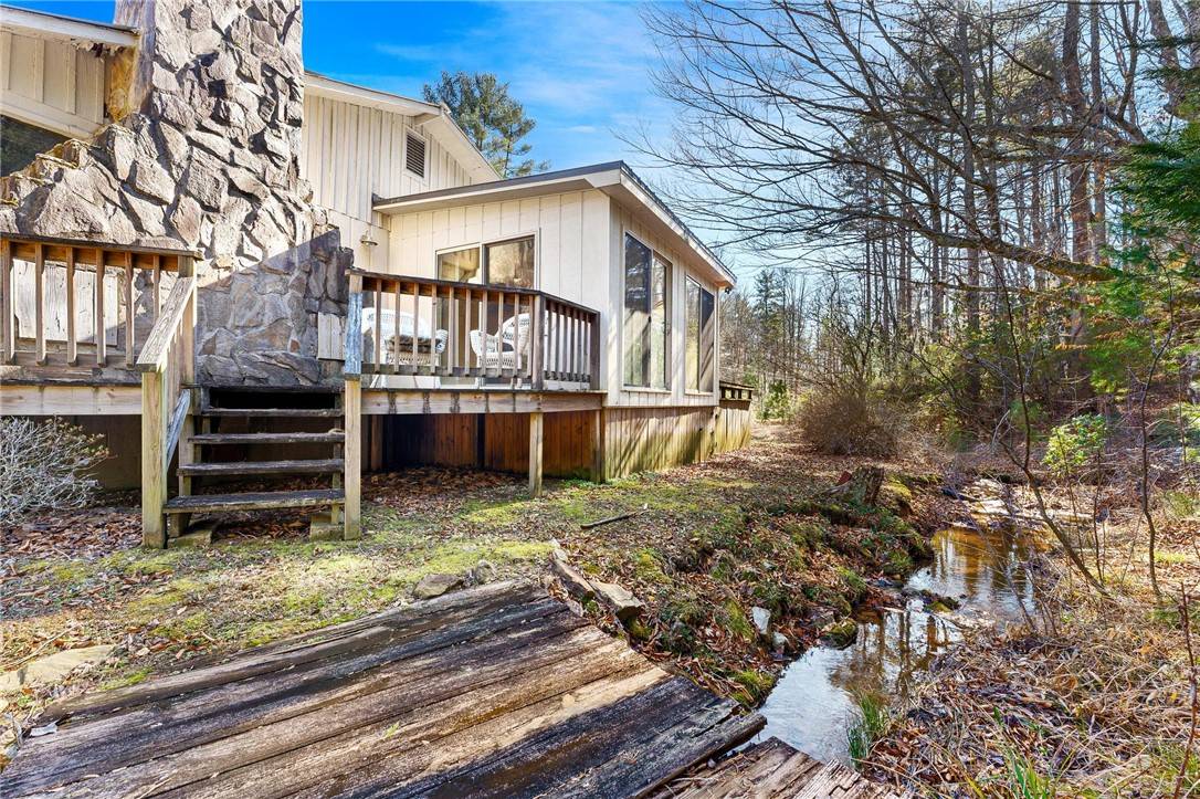Mountain  Rest, SC 29664,540 Gnats Hollow RD