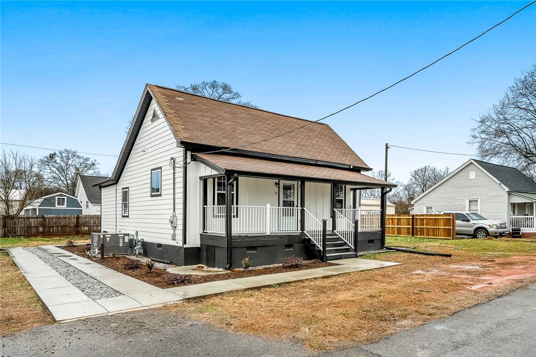Pelzer, SC 29669,18 Conner ST