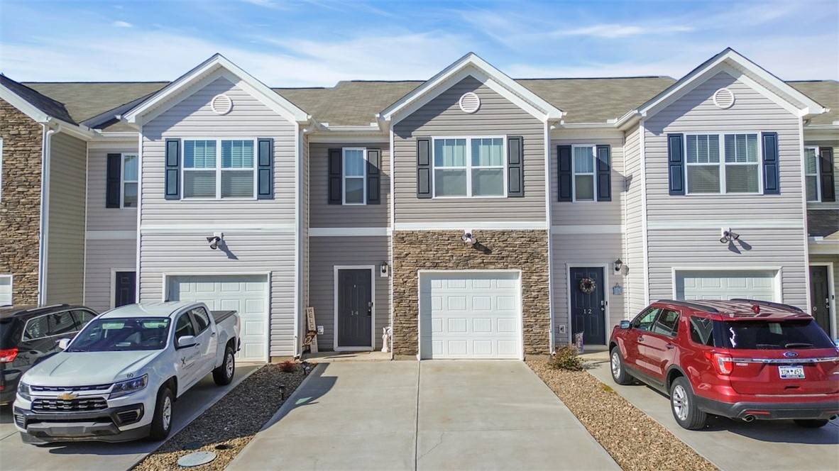Greer, SC 29651,14 Sunriff CT