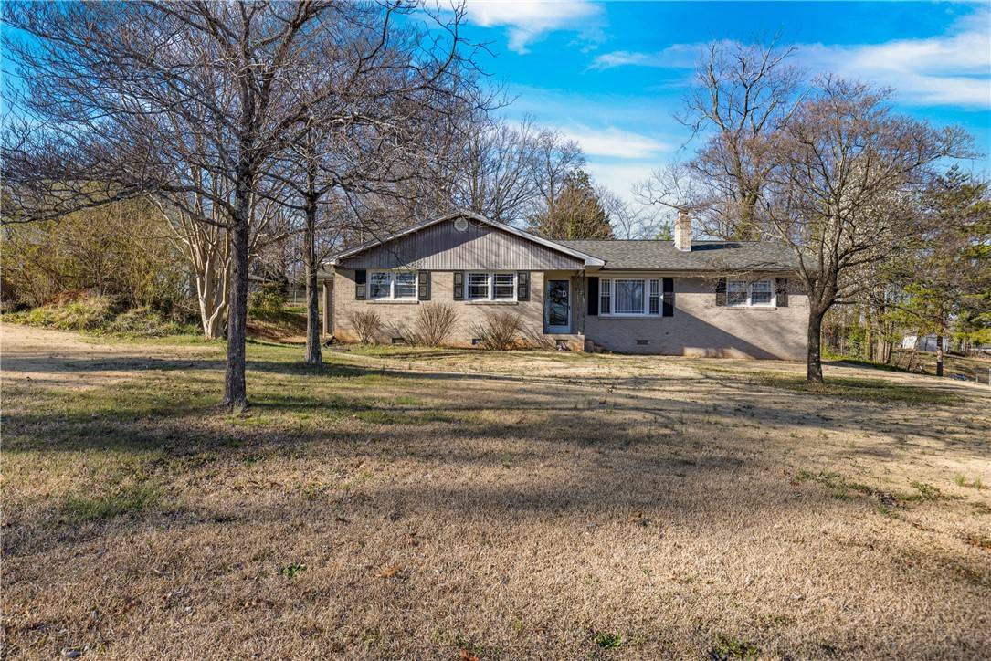 Pickens, SC 29671,201 Judy DR