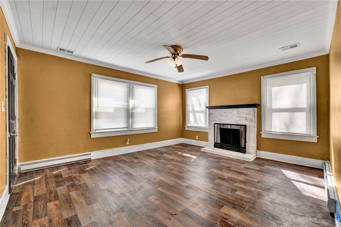 Anderson, SC 29621,211 Dickens AVE