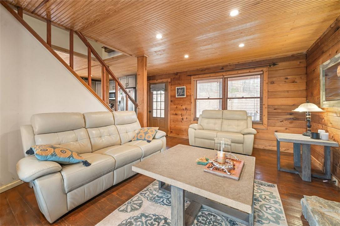 Westminster, SC 29693,105 N arrowhead DR