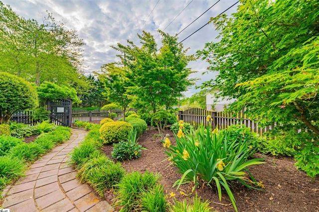 Pelzer, SC 29669,13 Park ST