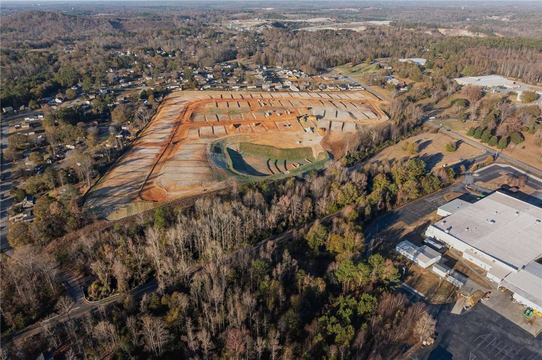 Easley, SC 29640,2906 Greenville HWY