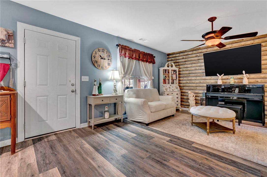 Seneca, SC 29678,103 Newton RD