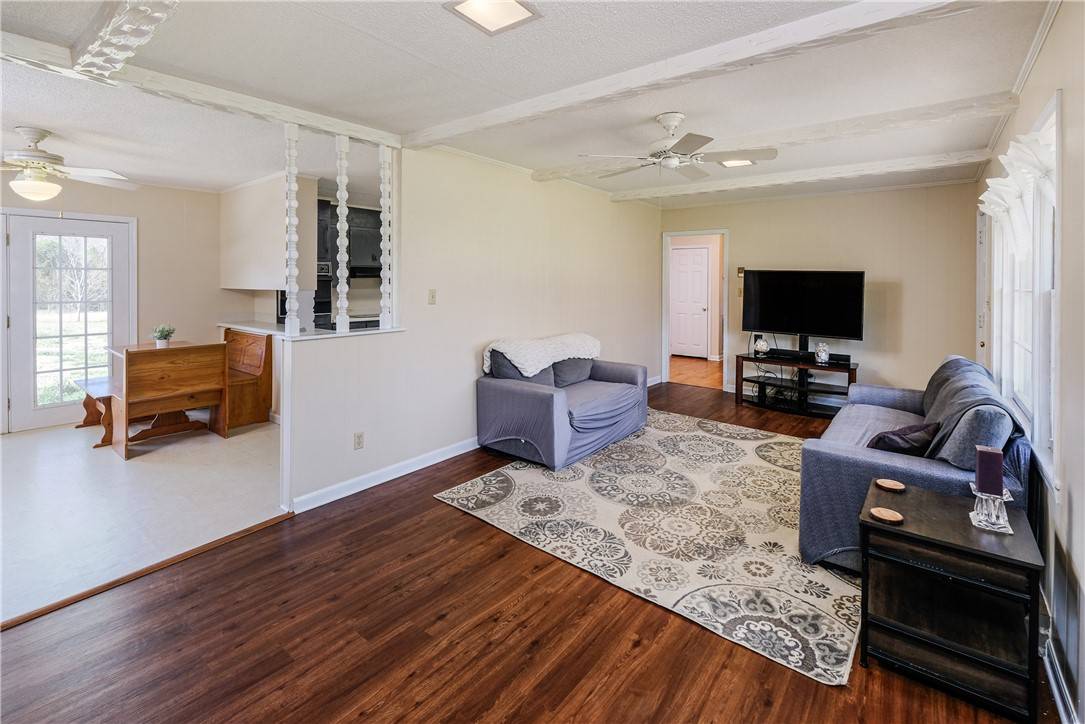 Iva, SC 29655,903 W Broad ST