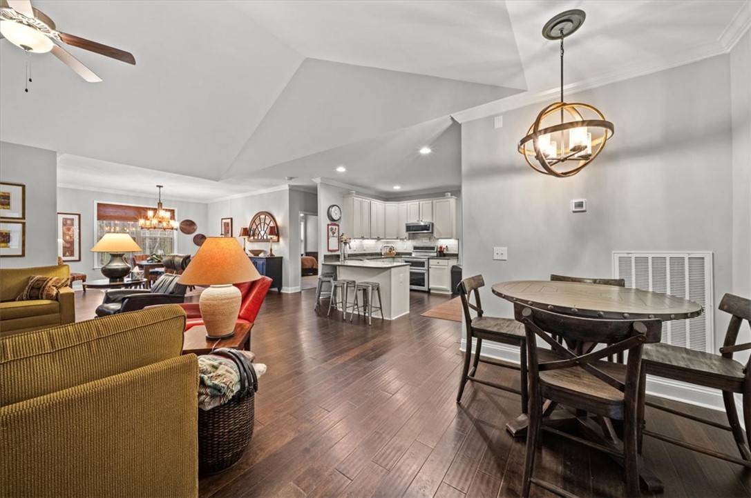 Seneca, SC 29672,77 Angus RUN