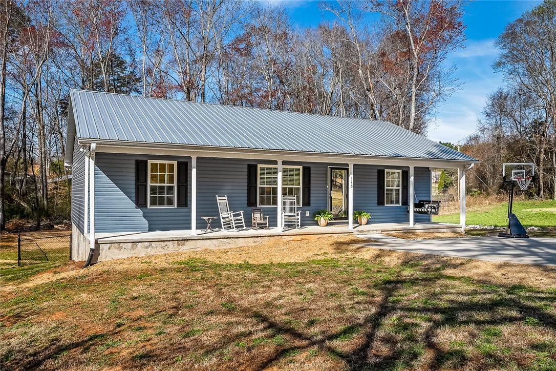Westminster, SC 29693,126 Poplar Ridge DR