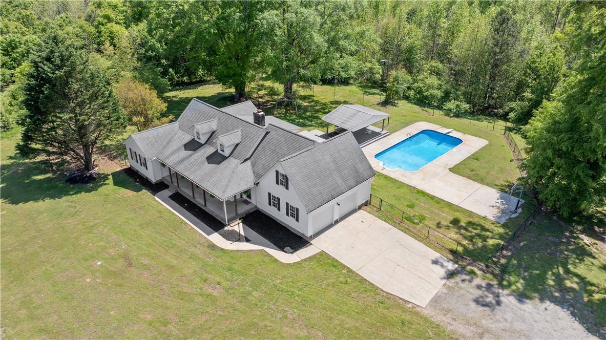 Belton, SC 29627,1110 Pine Top RD