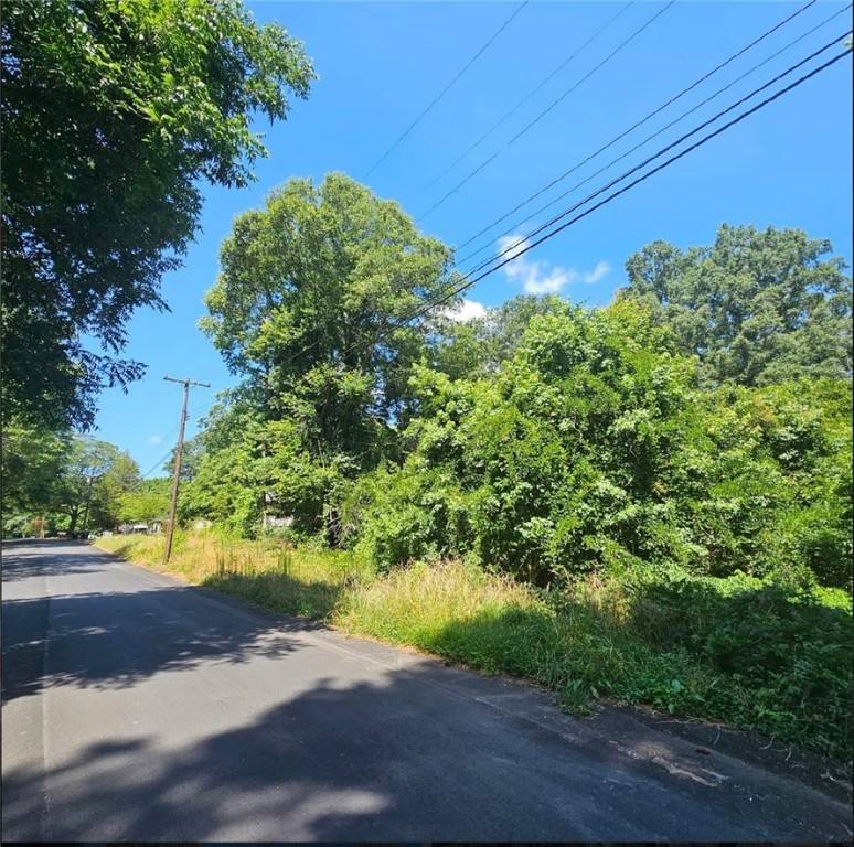 Belton, SC 29627,2 Oak DR