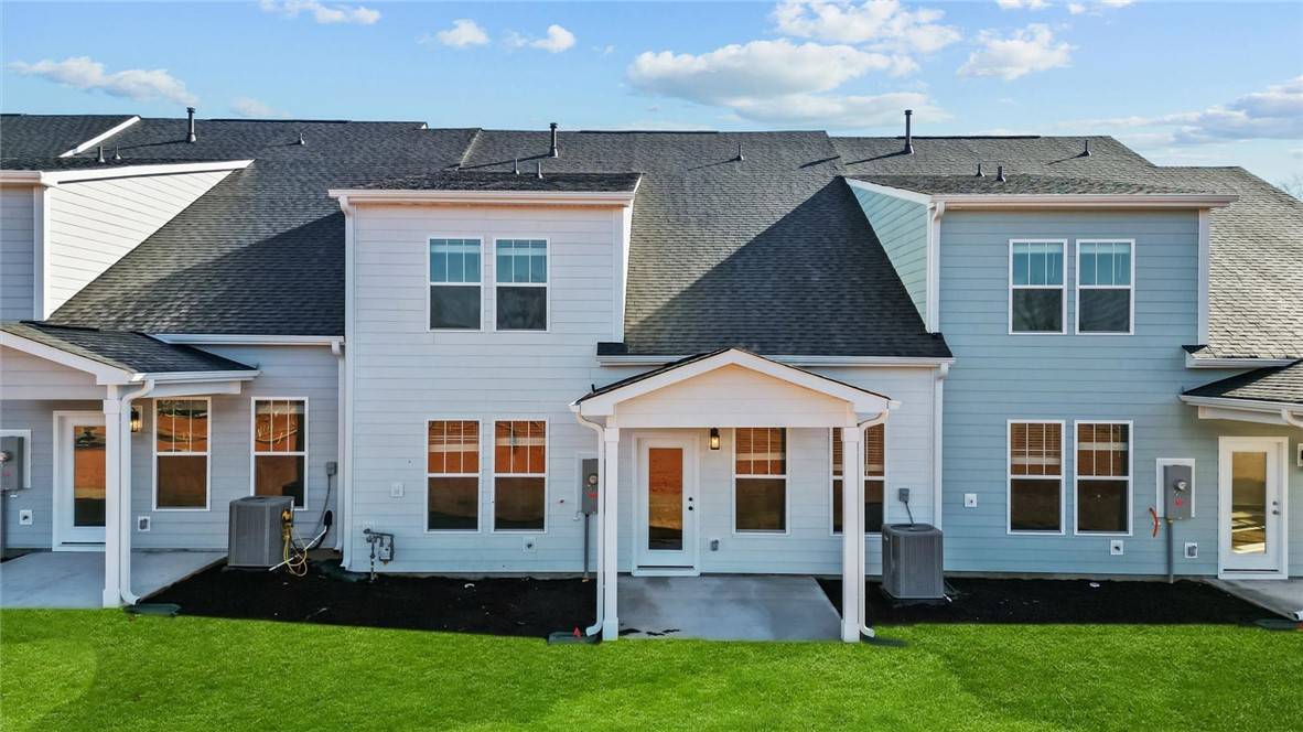 Anderson, SC 29621,206 Leisure LN