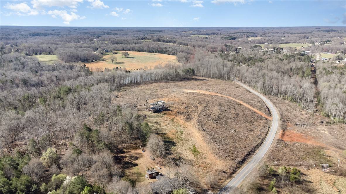 Easley, SC 29642,157 Zion School RD