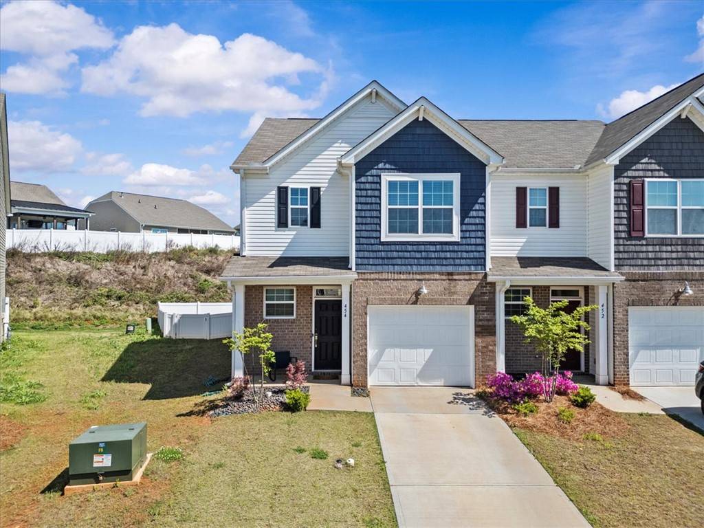 Pendleton, SC 29670,454 Bee Cove WAY