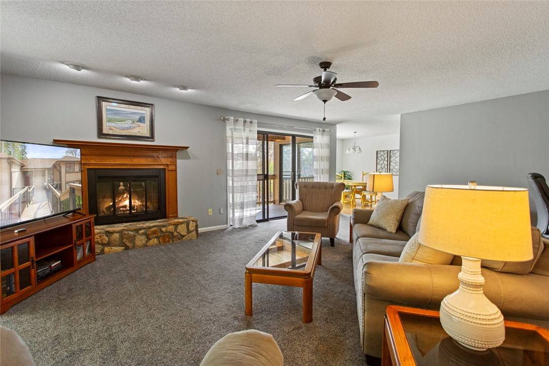 Salem, SC 29676,203 W Blue Heron DR