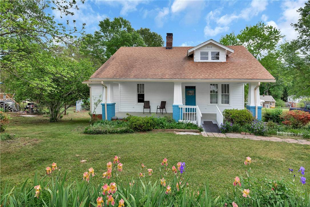 Pickens, SC 29671,212 Florence ST